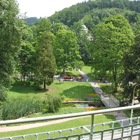 Polonia Hotel 2*