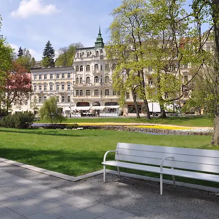 Hotel Polonia 2*